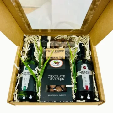 Box prezentowy z wstążką miła niespodzianka.