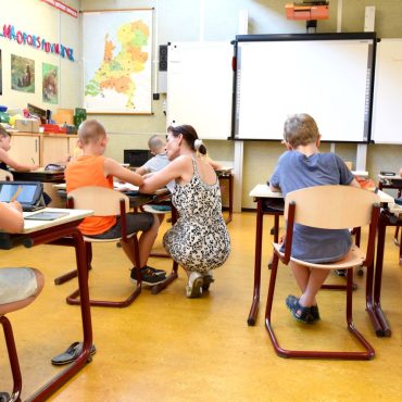 Jaki prezent dla nauczyciela na zakończenie roku szkolnego